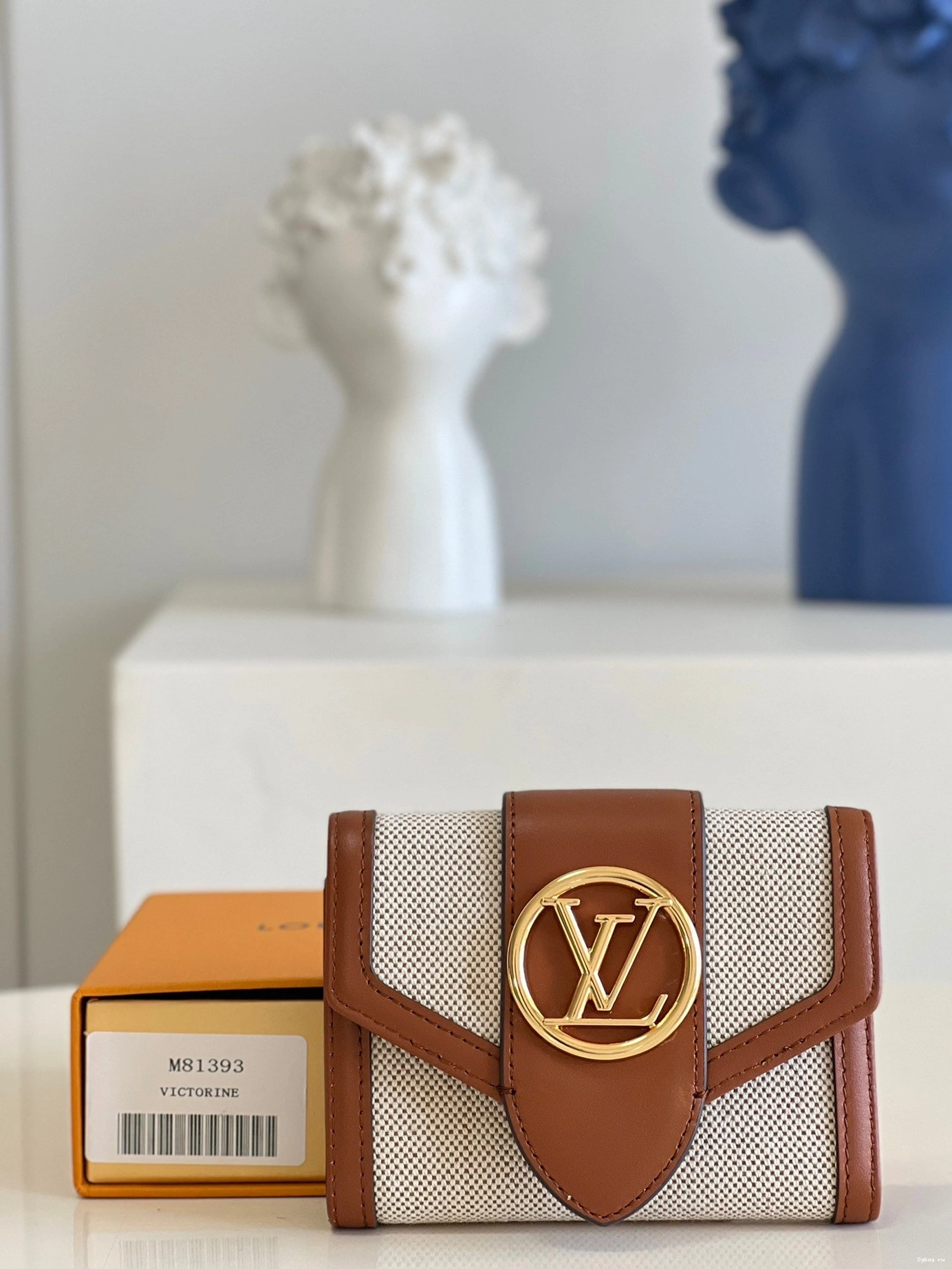 PONT 9 COMPACT LOUIS VUITTON WALLET 0815
